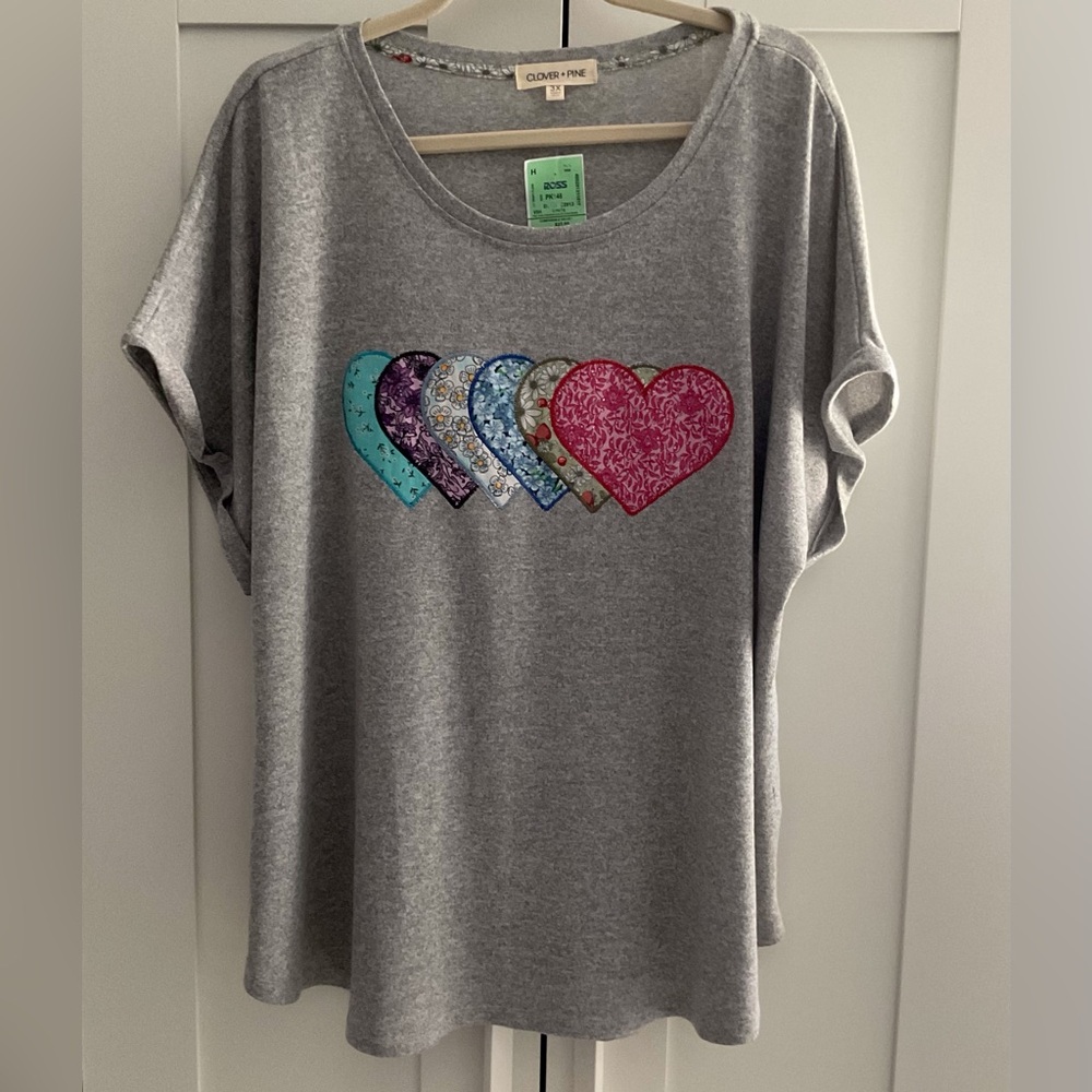 NWT Women’s Pullover Short Sleeve Shirt/Tee Quilt Hearts Appliqué Size 3X